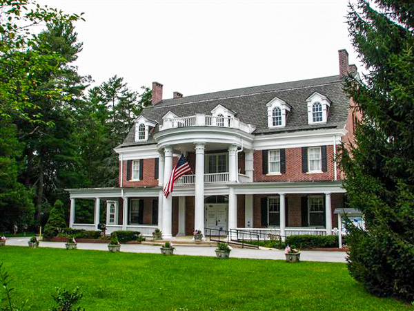 Fun things to do in Brevard NC : Silvermont Mansion in Brevard NC. 