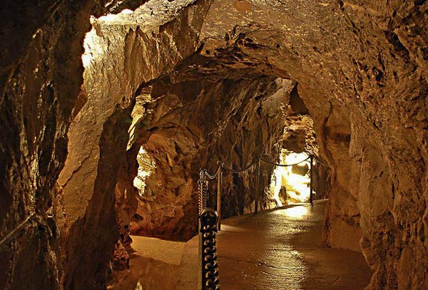 Fun things to do in Brevard NC : Linville Caverns in Marion NC. 